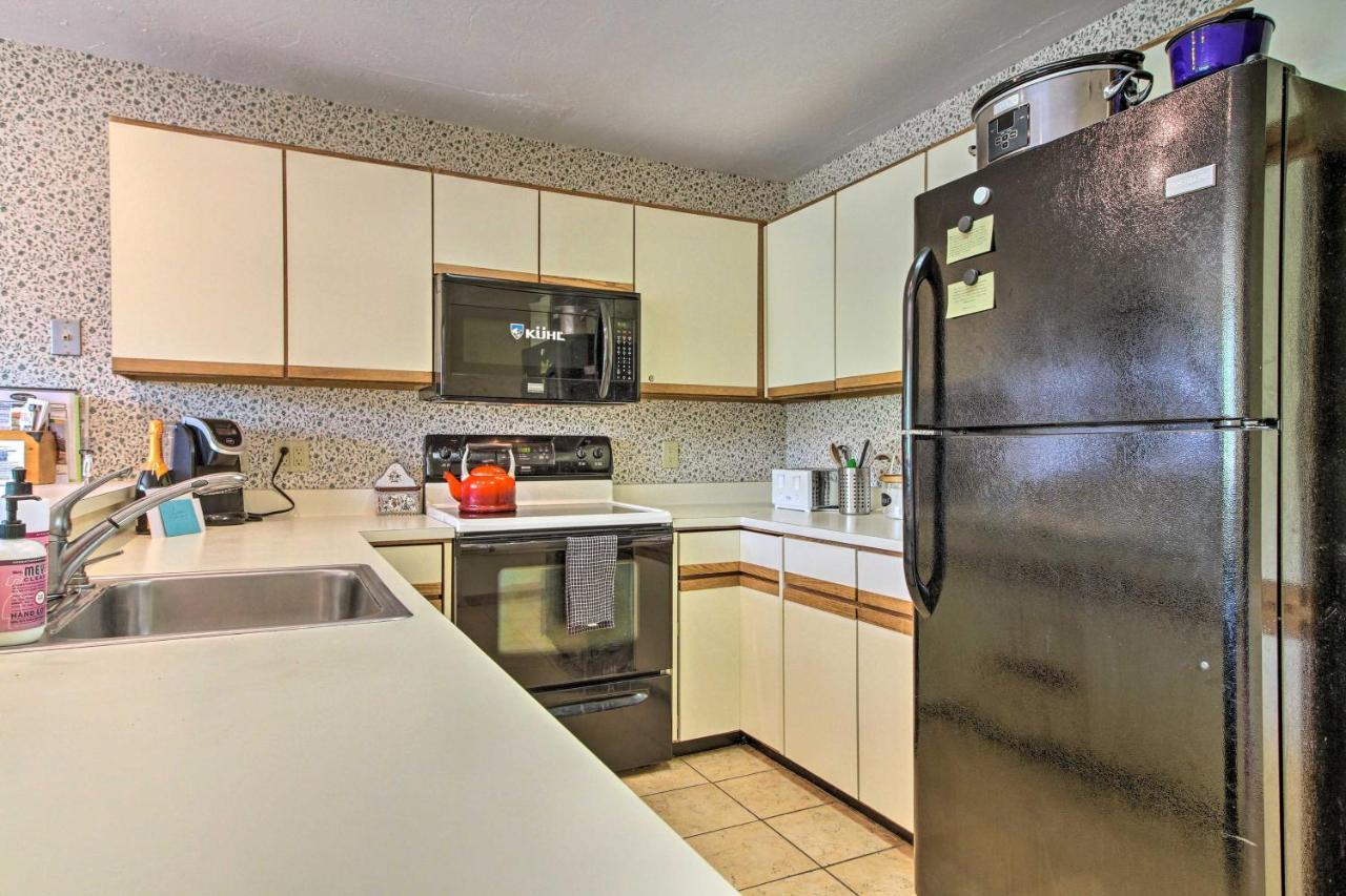 Timber Creek Townhome With 2 Decks And Mtn Views! West Dover Exterior foto